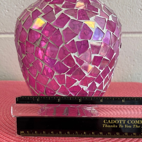 🩷Mosaic🩷Glass Pink Vase - Picture 4 of 11